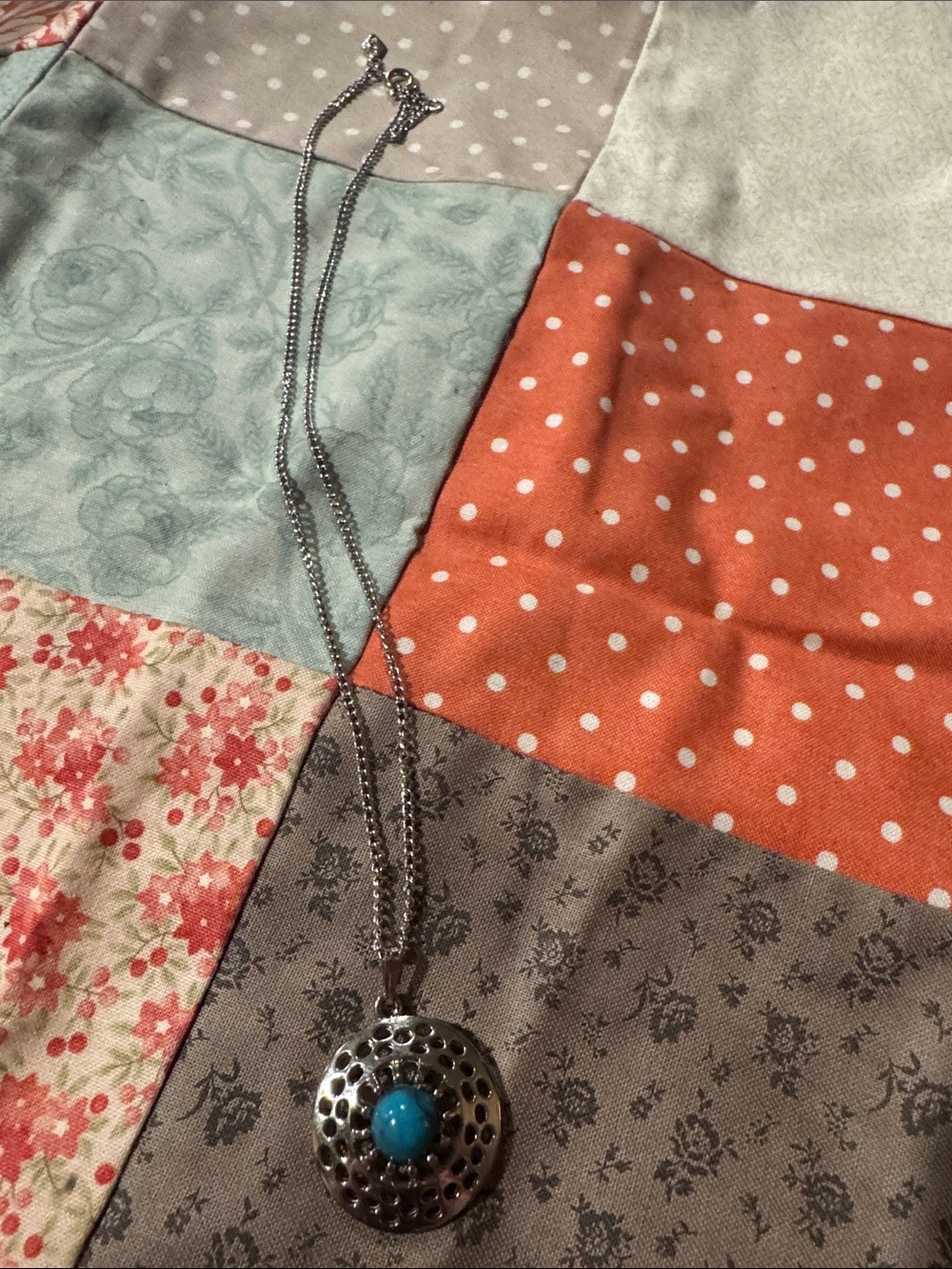 Sarah Coventry Silver-Tone Necklace with Turquoise Center Stone